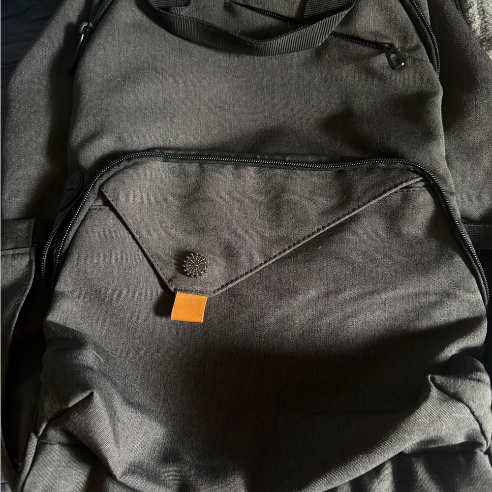 Stylish dark grey back pack